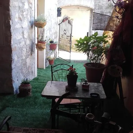 In With Air Conditioning, Wifi * Sutomiscica