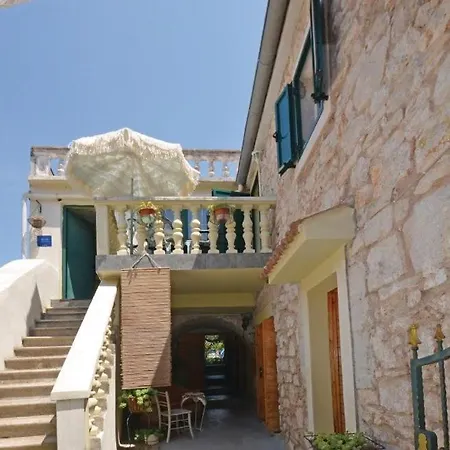 In With Air Conditioning, Wifi Appartement Sutomiscica